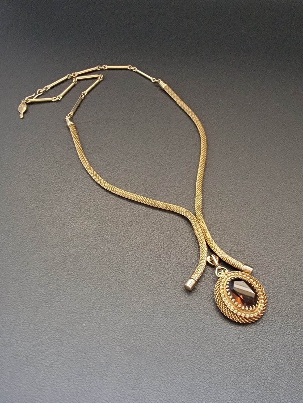 Vintage Sarah Coventry SC Gold Tone Mesh Lariat Necklace Smoky Brown Faceted